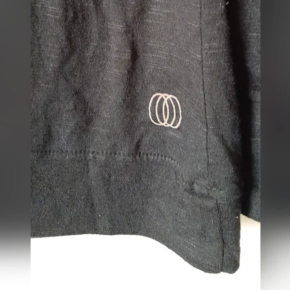 Balance Collection Top - Picture 3 of 5